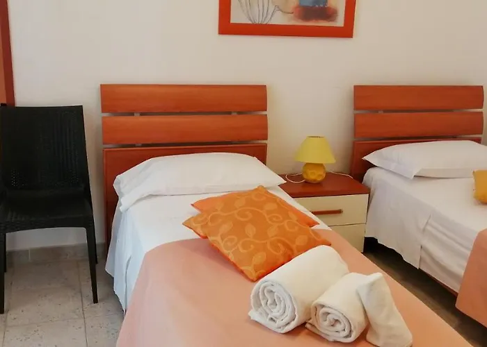 Luminoso Attico 公寓 *